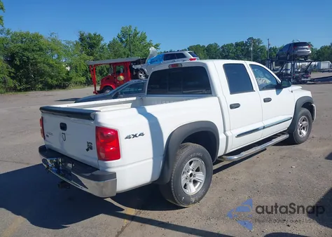 2008 Dodge Dakota Quad Laramie z USA, uszkodzony, nr VIN 1D7HW58NX8S602778